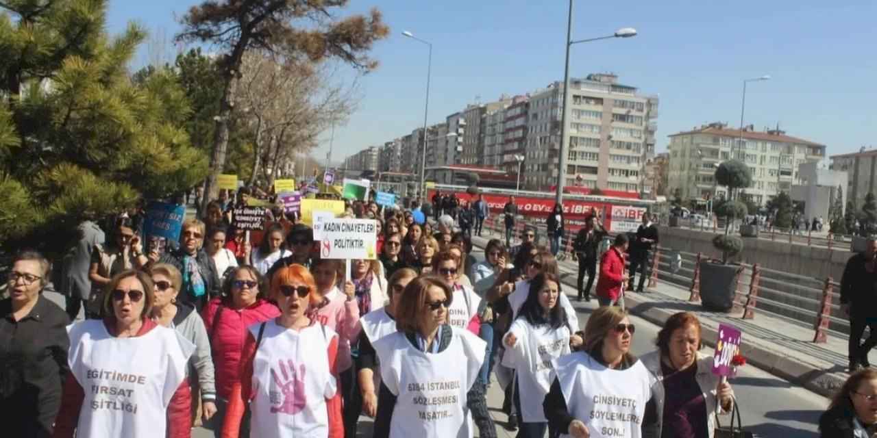 Kadın İşbirliğini Geliştirme Derneği'nden 'cinayet' mesajı