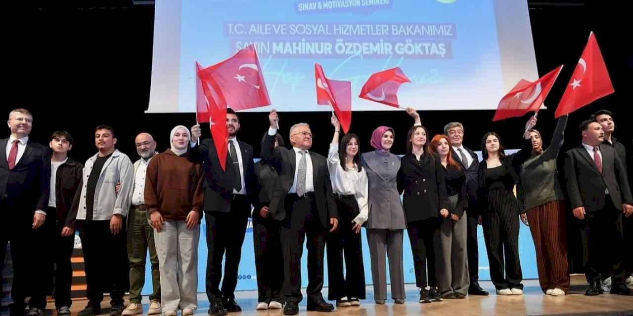 Kayseri Büyükşehir'den öğrencilere kitap desteği