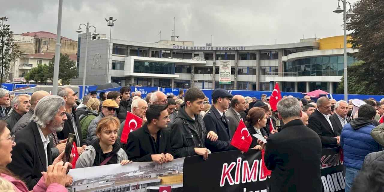 Düzce'de belediye binasının yıkımına tepki!