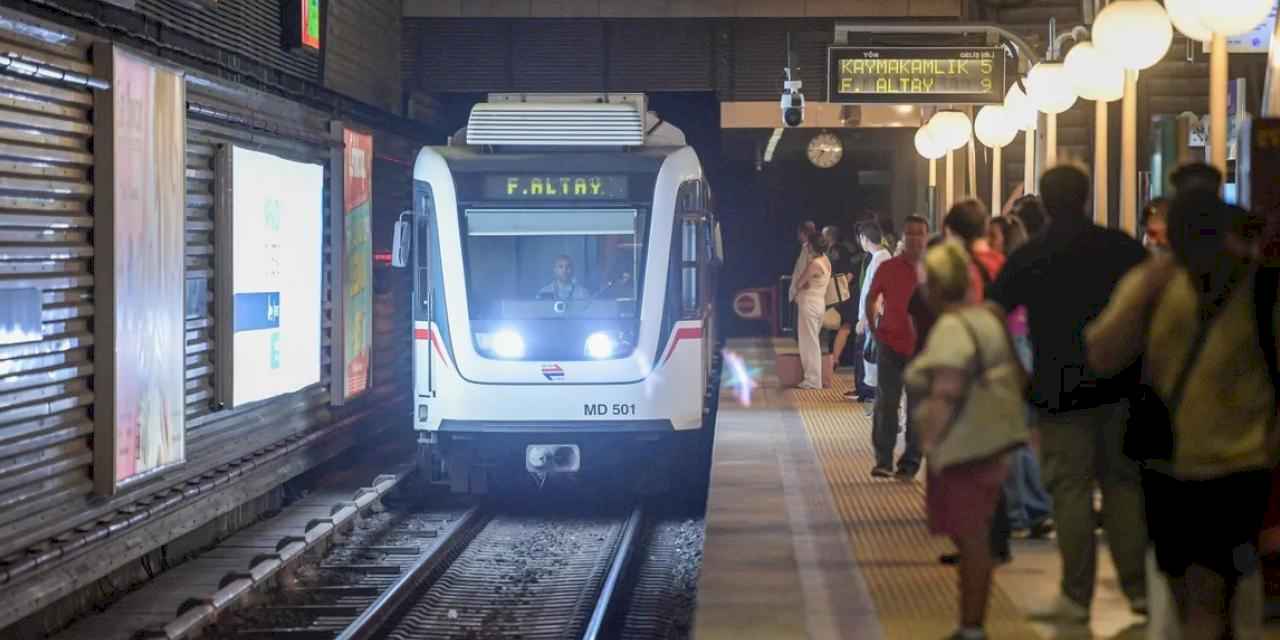 Cumhuriyet Bayramı’nda ulaşım İzmir'de yüzde 50 indirimli