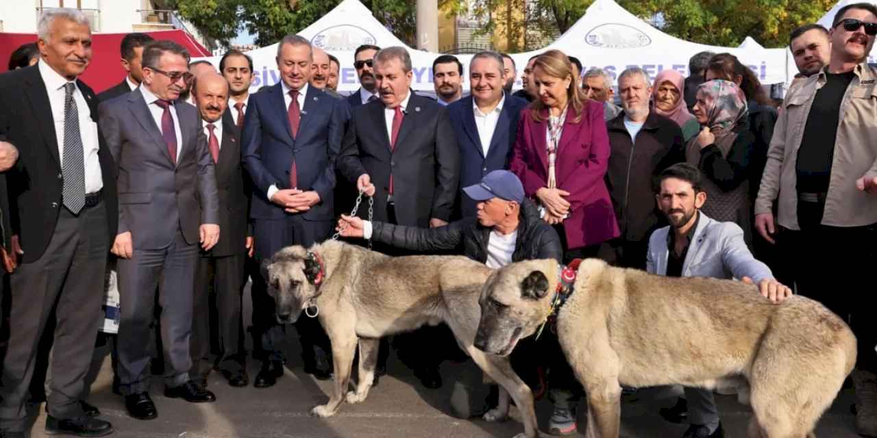 Ankara Keçiören'de 'Sivas Günleri' coşkusu