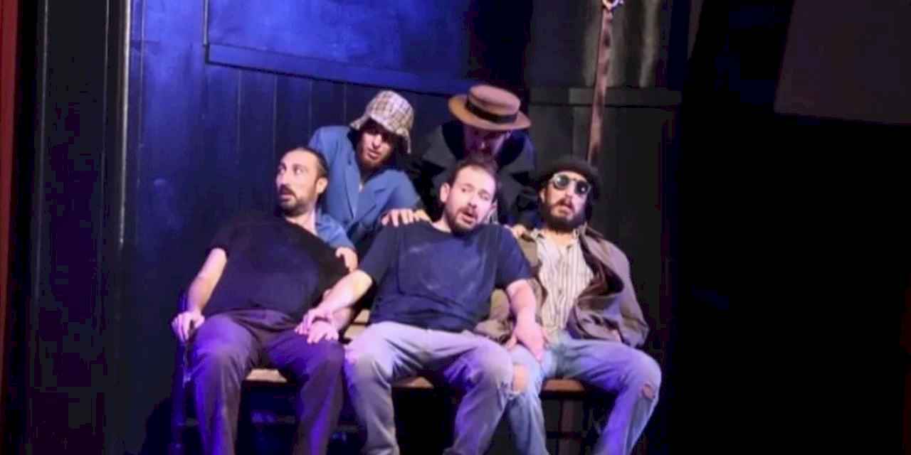 Ordu Büyükşehir Tiyatrosu Adana’da sanatın kalbine dokundu