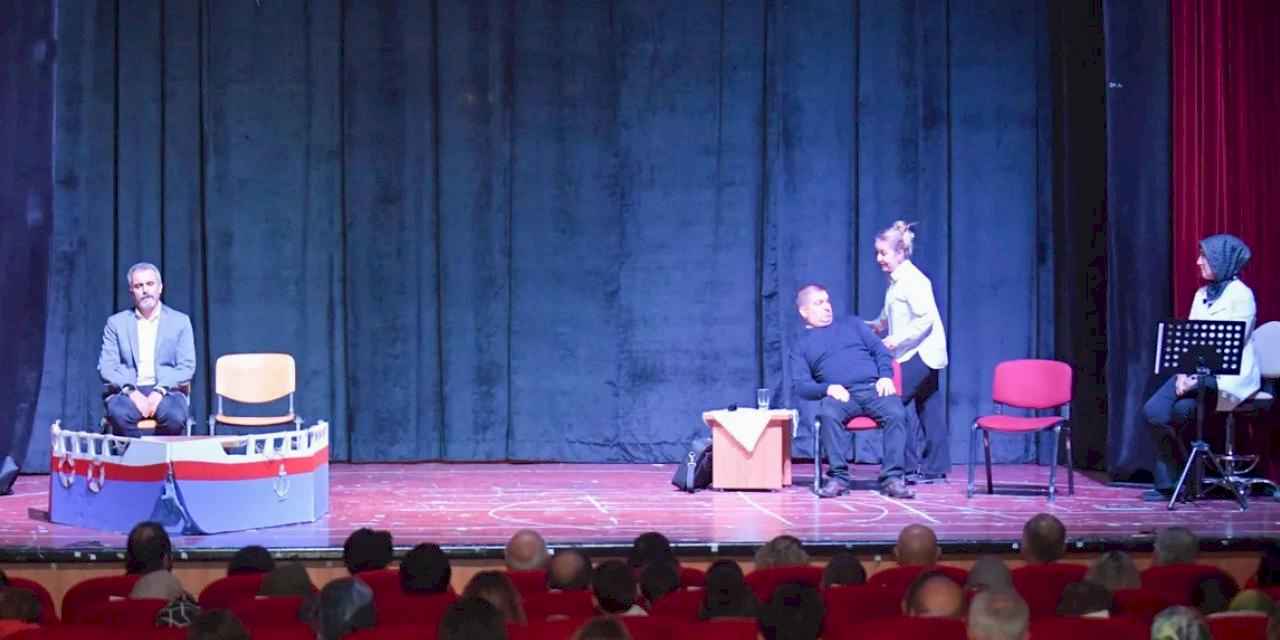 Ankara’nın mahallelerinde tiyatro rüzgarı esti