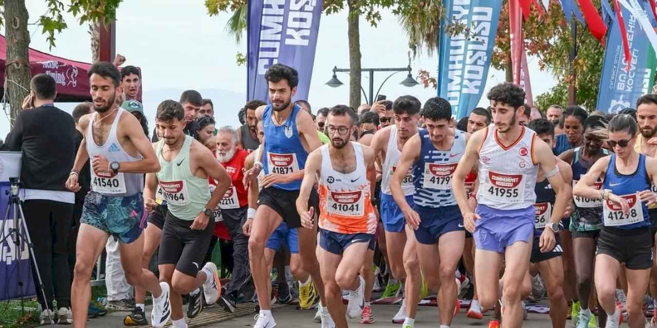 Kocaeli, Cumhuriyet'e koştu