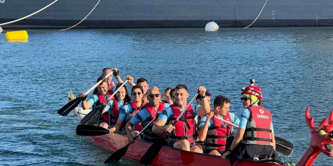 İzmir'de Dragon Tekne Yarışları nefes kesti