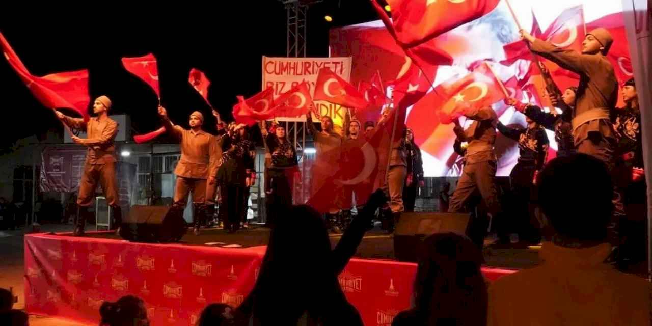 Bergamalılar 'Cumhuriyet Her Yerde' etkinliğinde buluştu