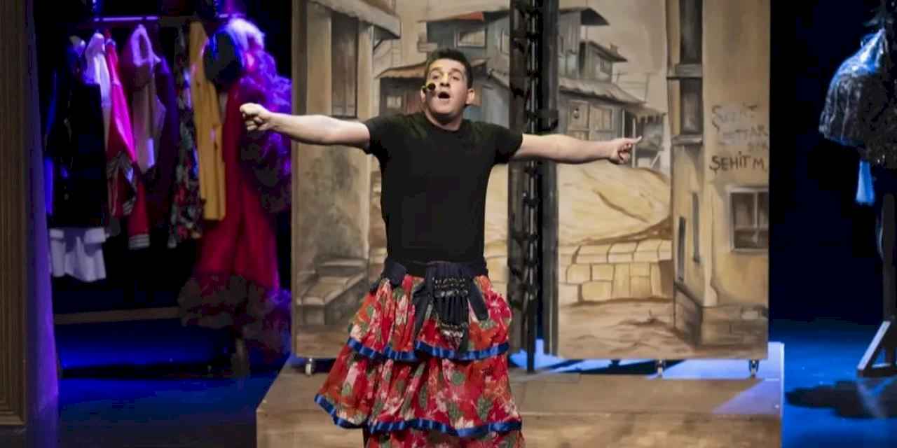 ‘Eyvah Nadir’ Mersinli seyircisiyle yeniden buluştu