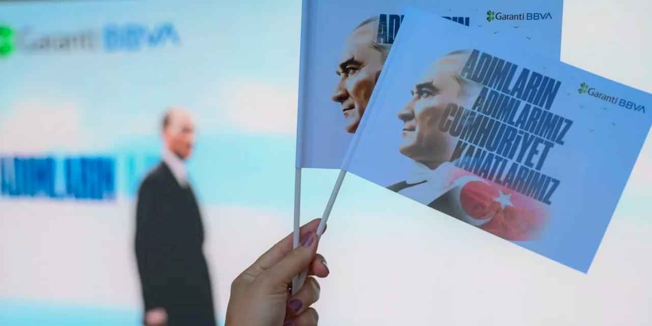 Garanti BBVA, Cumhuriyet’i “Adımların Adımlarımız, Cumhuriyet Kanatlarımız” Diyerek Kutluyor