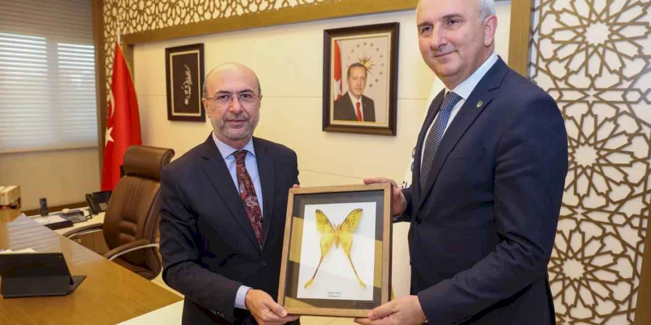 Konya'da Selçuklu ve Teşani arasında kardeşlik köprüsü güçleniyor