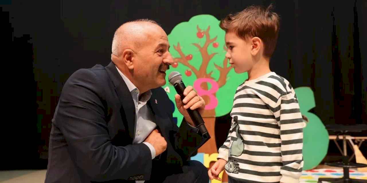Gebze'de Başkan Büyükgöz’den miniklere sürpriz