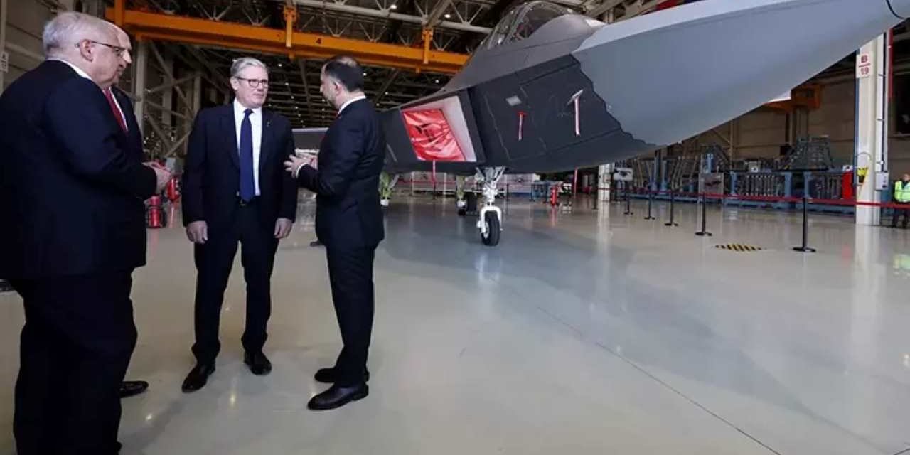 İngiliz Başbakan KAAN'a Hayran Kaldı!