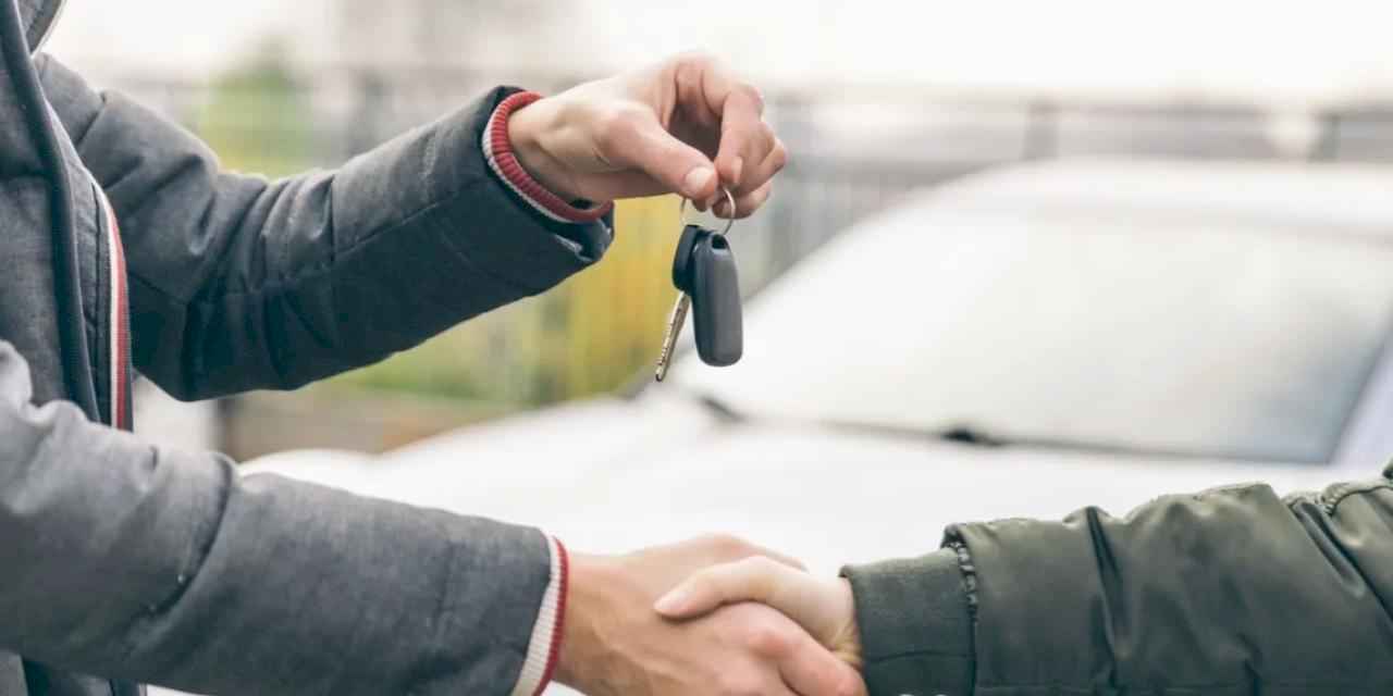 Ticaret'ten yetki belgesiz ikinci el ticarete 174 milyon TL ceza!