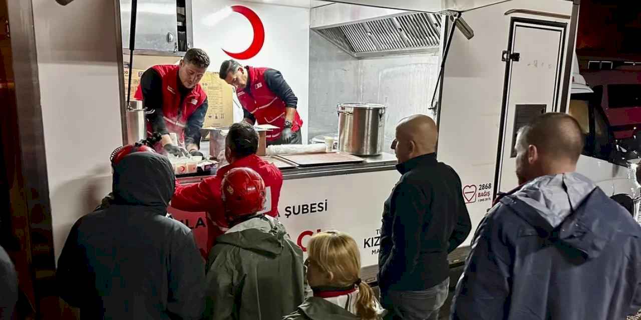 Türk Kızılay, Sındırgı Depremi Sonrası Harekete Geçti