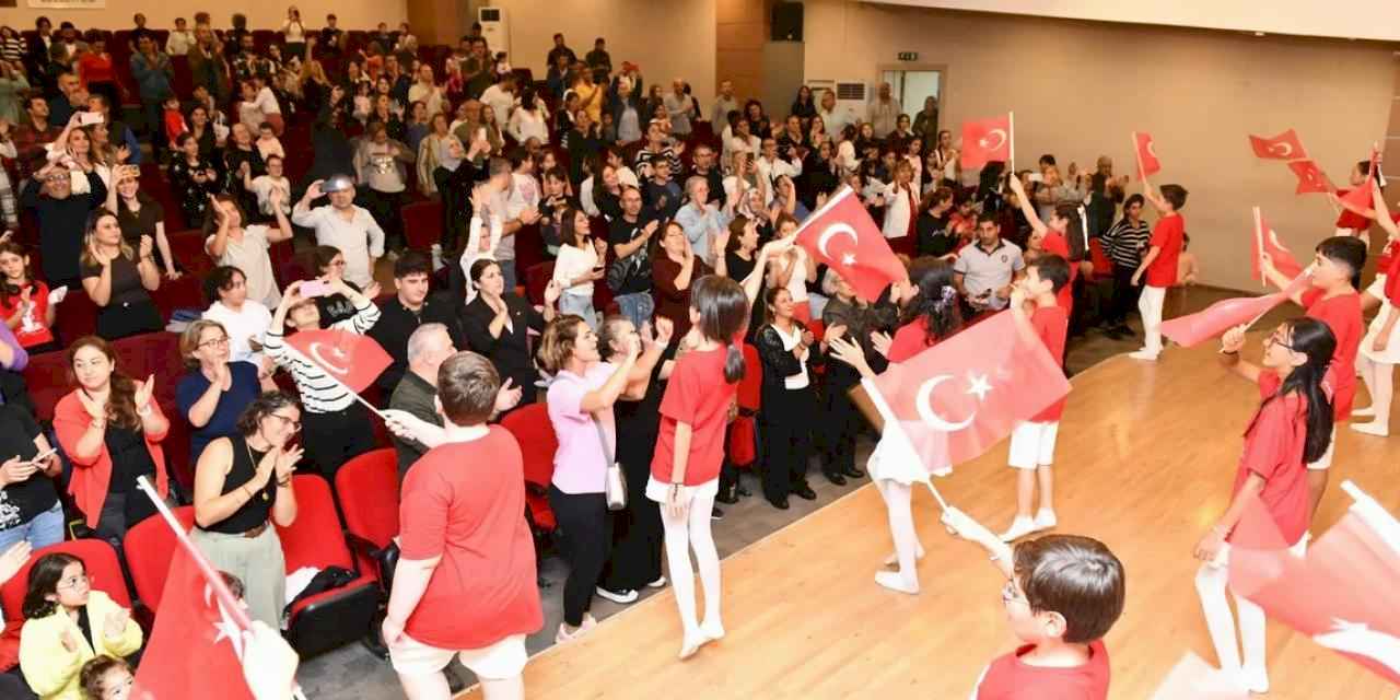 Çiğli'de “O’nun Sayesinde” duygu dolu anlar yaşattı