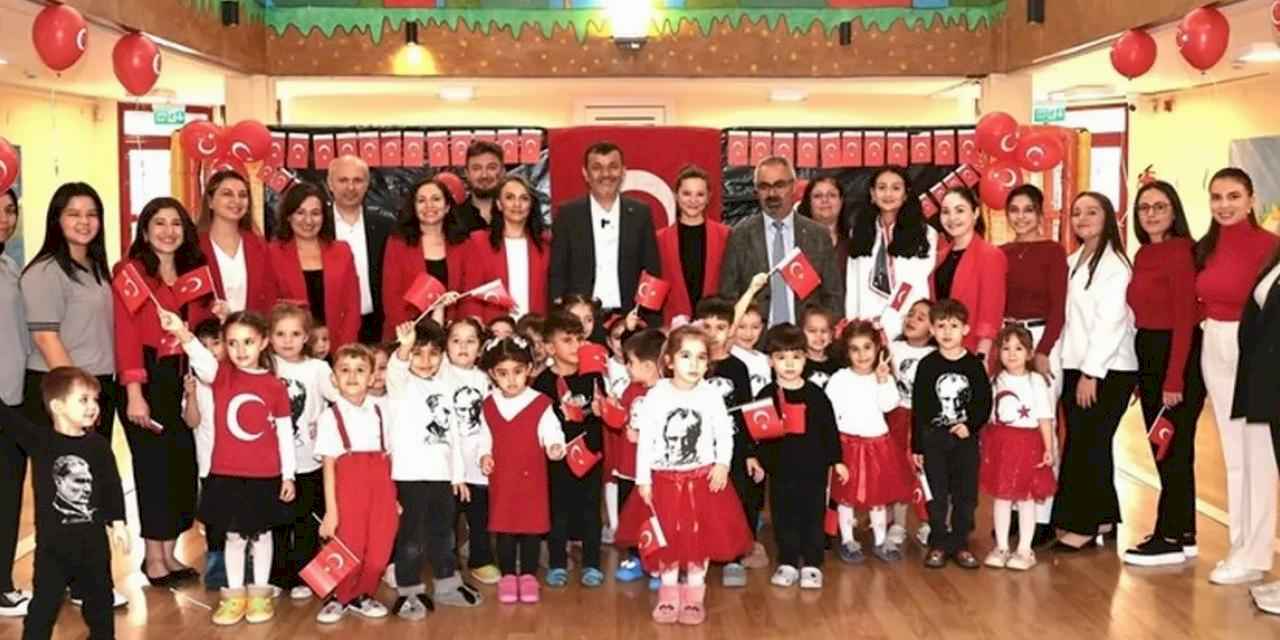 Denizli Büyükşehir’in Güneşli Günler’inde Cumhuriyet sevinci