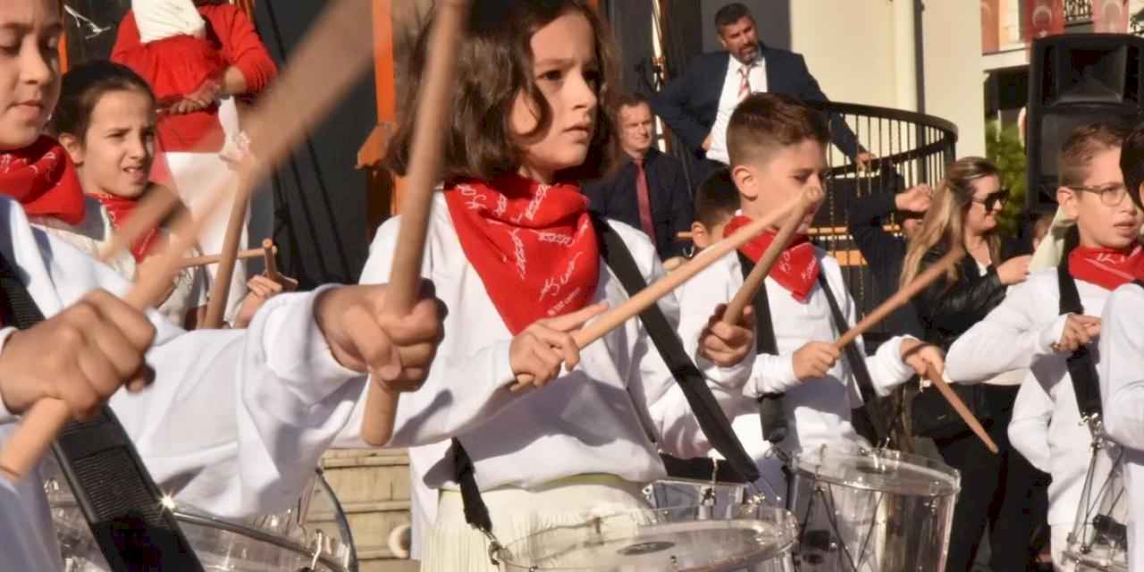 Manisa Halil Yurtseven İlkokulunda Cumhuriyet coşkusu