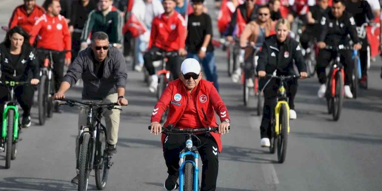 Kayseri 'Cumhuriyetin Gücüyle' pedalladı