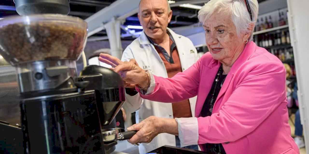  İleri Yaş Baristalar İş Başında