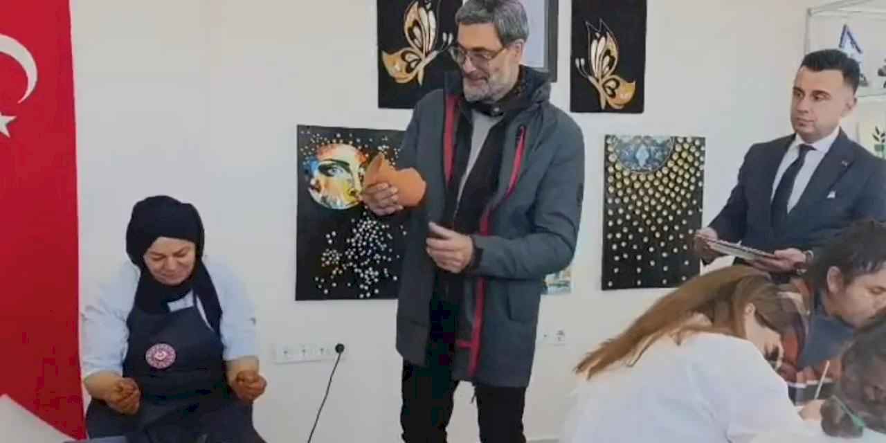 Sanatçı Uğur Işılak’tan Erzurum'da 'engelsiz' ziyaret