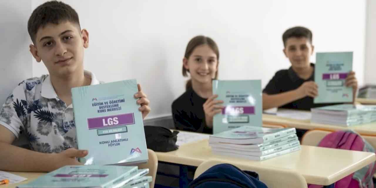 5 bin öğrenciye ücretsiz test kitabı