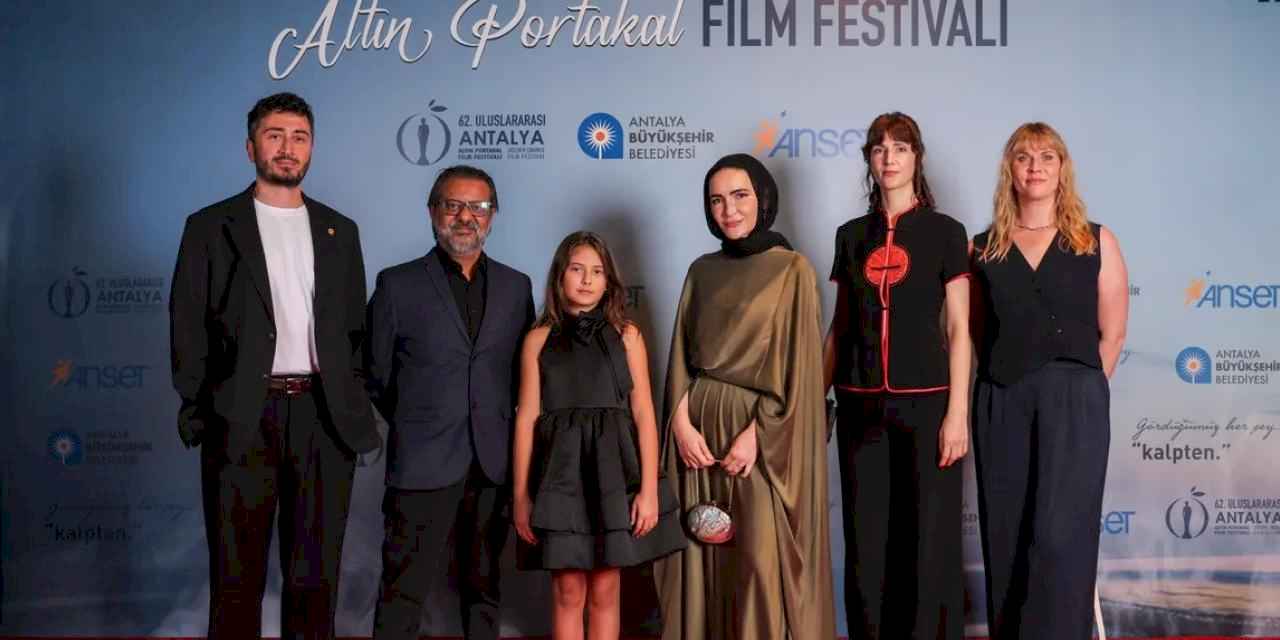 Altın Portakal’ın Galibi “Tavşan İmparatorluğu” 