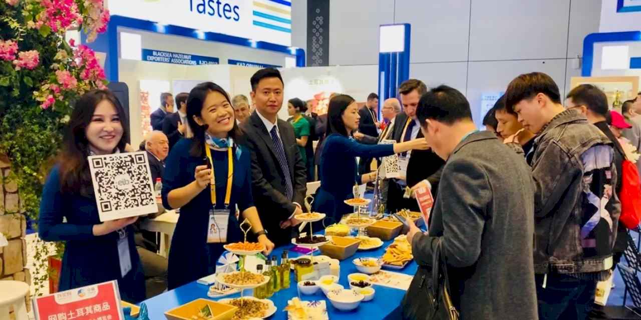 Egeli ihracatçılar Çin’de Türk ihracatını vitrine çıkarıyor