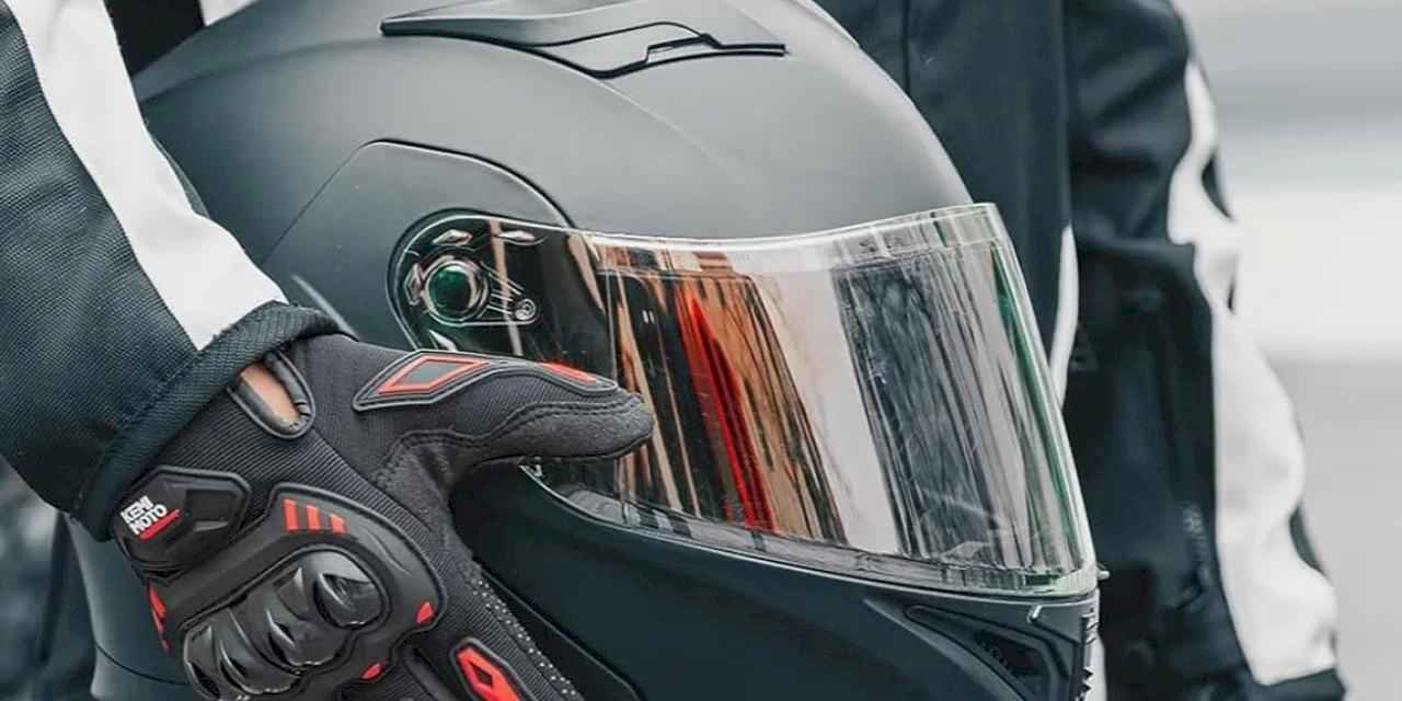 Motosiklet ve bisiklet sürücülerine eldiven ve gözlük zorunluluğu!