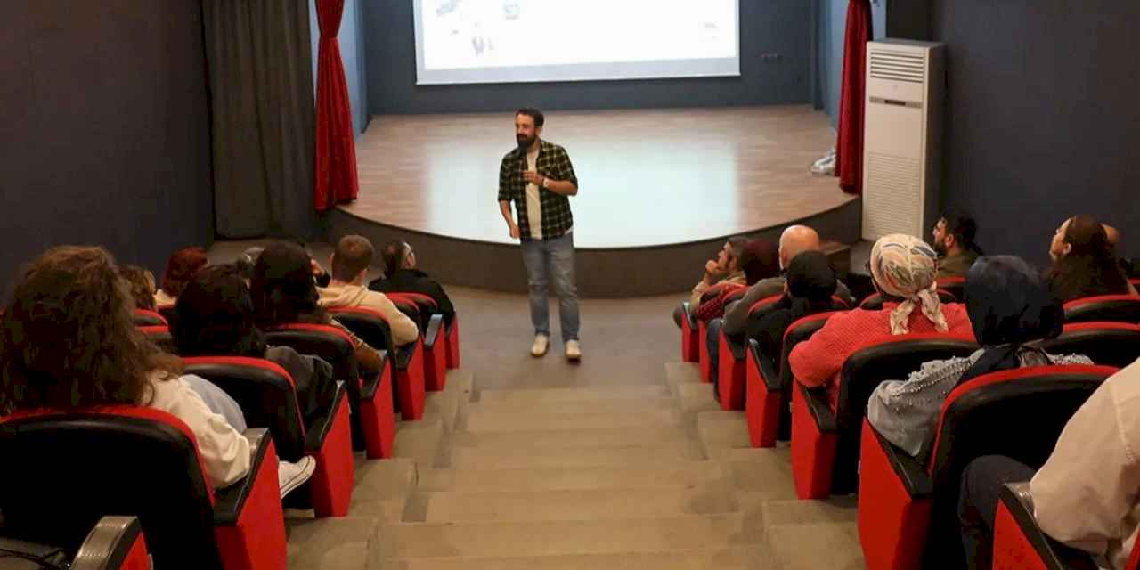 Sakarya Büyükşehir Akademi'den 'sinema' dersi