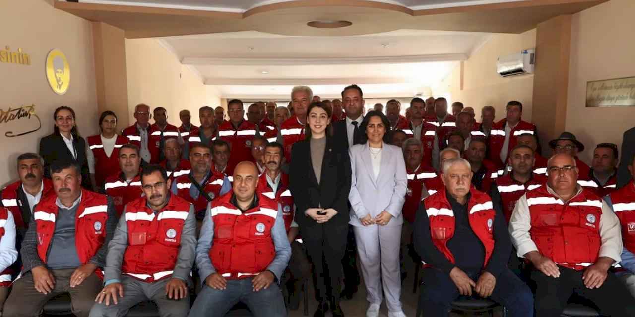 Muğla Büyükşehir’den 574 muhtara özel yelek