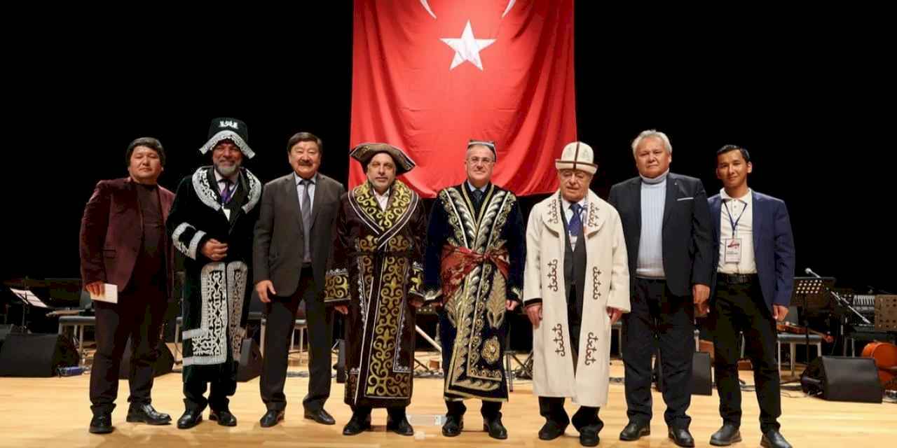 Mustafa Yalçın’a “Türk Dünyası Üstün Hizmet Ödülü”