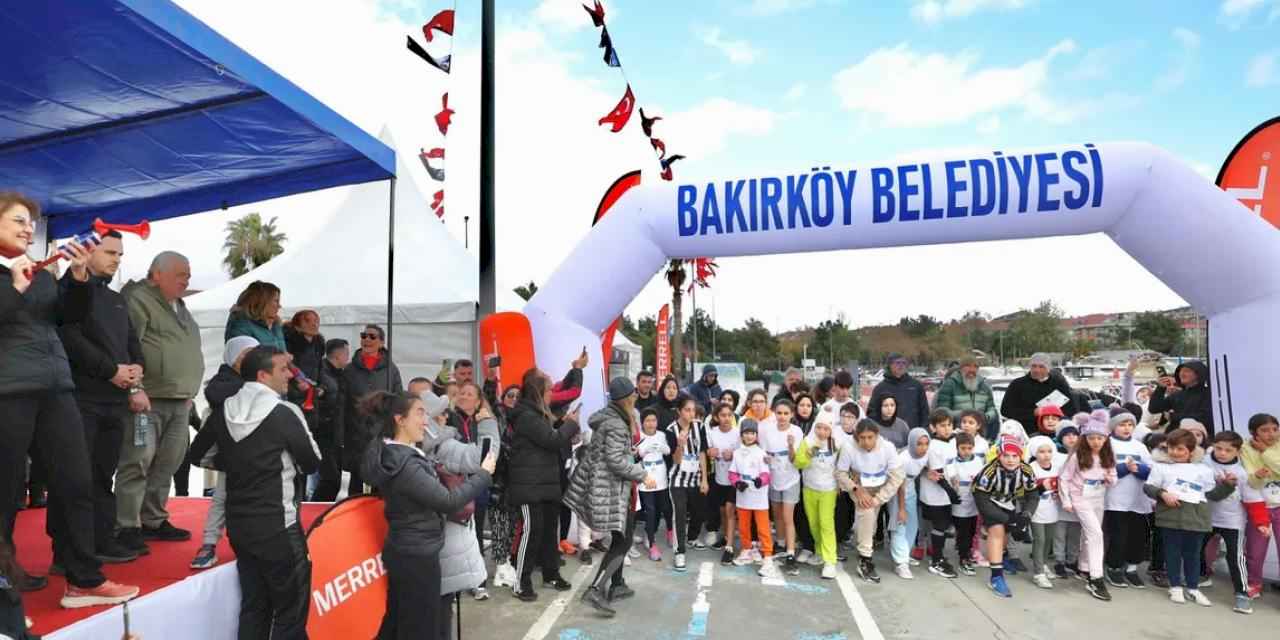 İstanbul Bakırköy’de “Öğretmenler Günü Koşusu” düzenleniyor