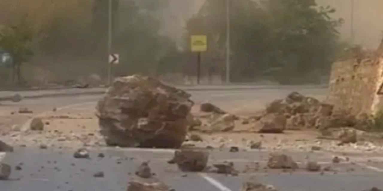 Tunceli–Ovacık karayolunda kayalar temizlendi!