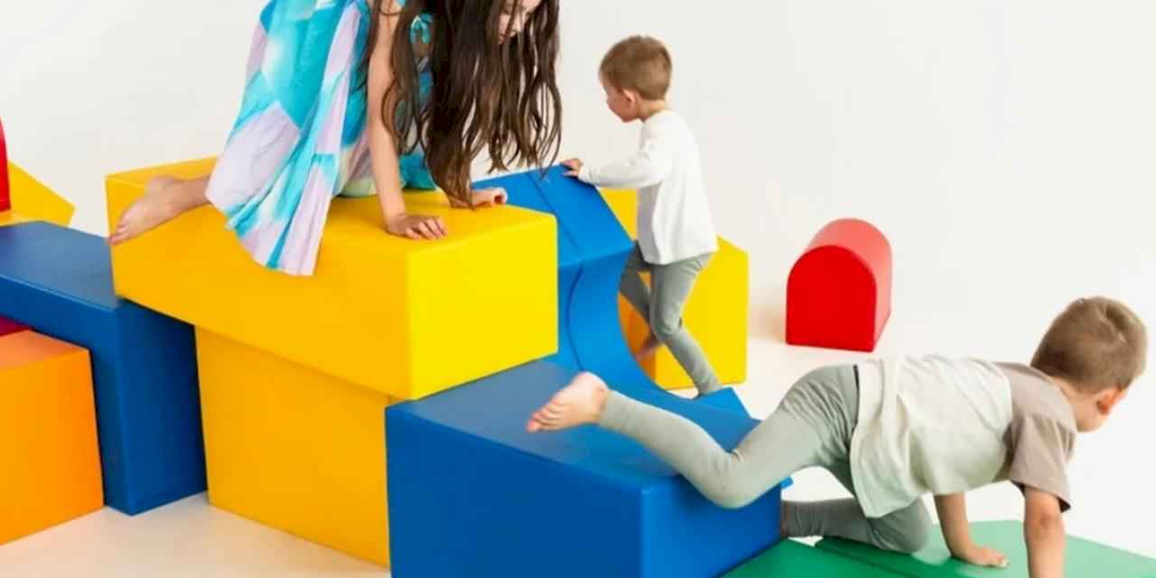 Çocuklar her gün 3 saat hareket etmeli