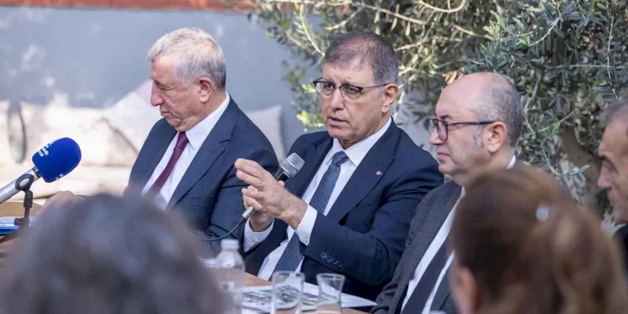 Başkan Tugay, Güzelbahçeli muhtarları dinledi