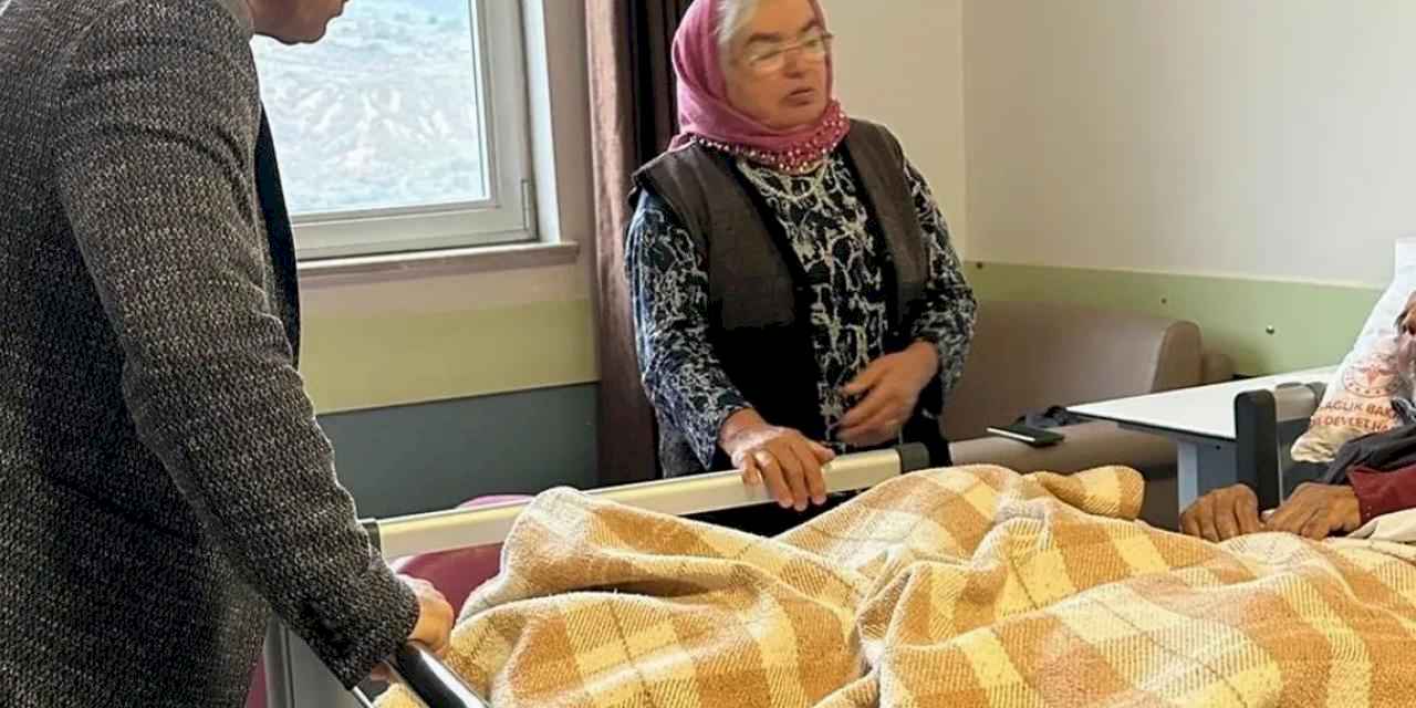 Reşadiye'de Başkan Ünal’dan hasta yatağı talebine anında müdahale