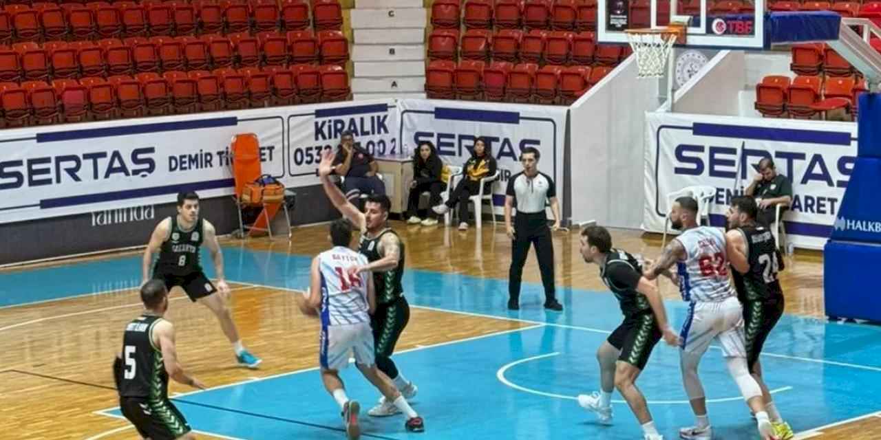 Sakarya Büyükşehir Adana potasından galip döndü