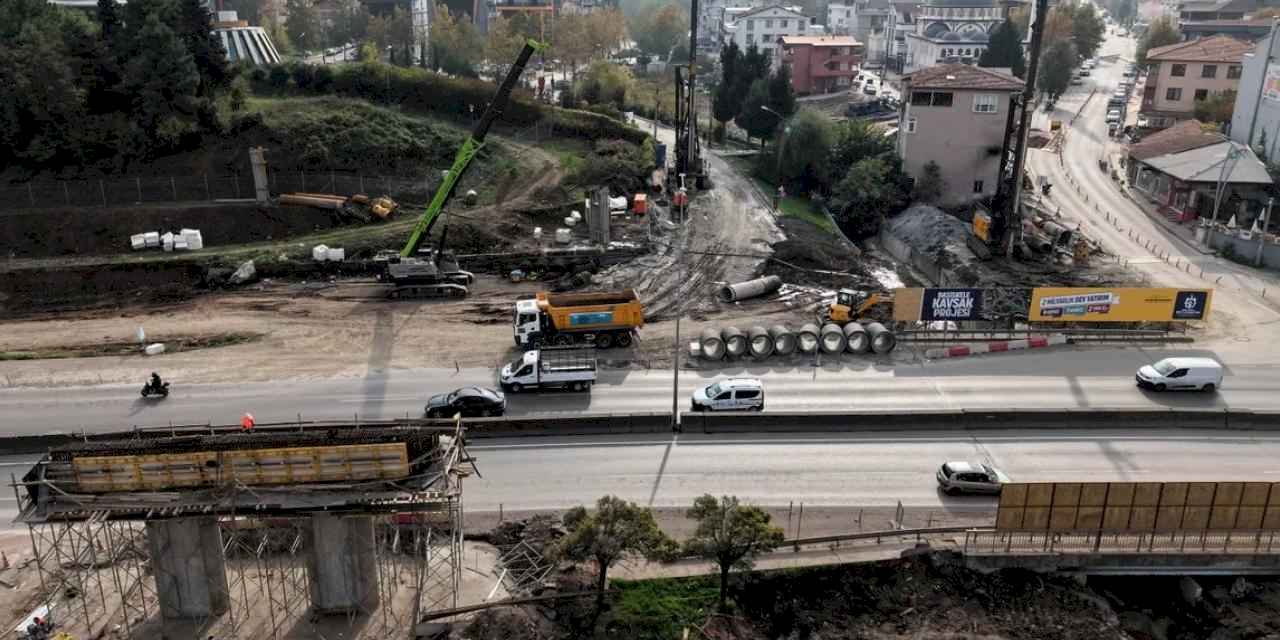 Kocaeli'de dev projede köprünün ilk ayağı göründü