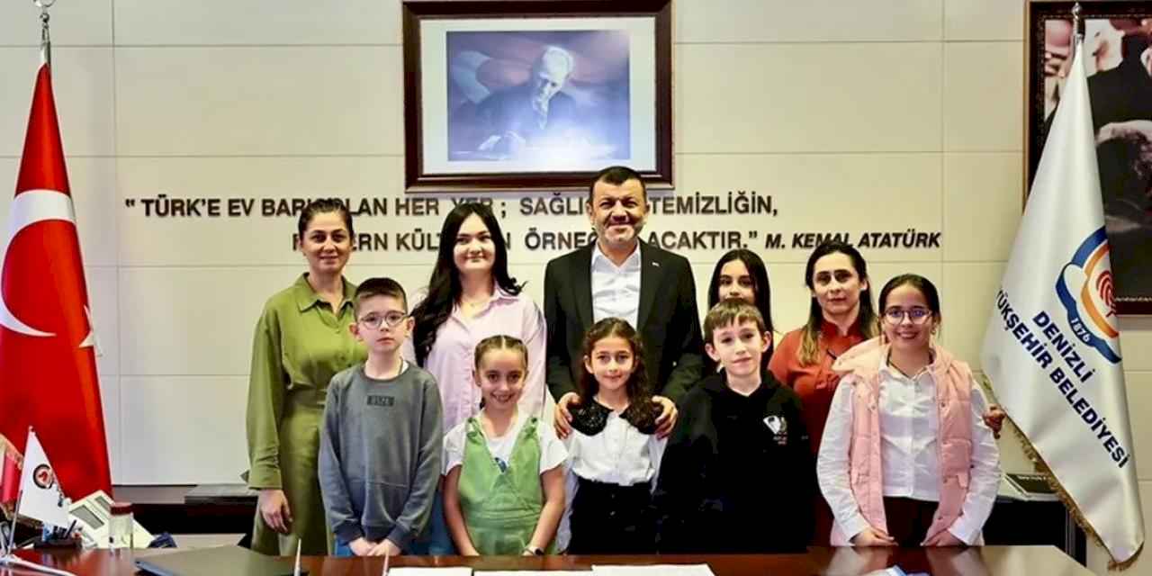 Denizli’de “2050’ye Mektup” yarışmasının kazananları ödüllerini aldı