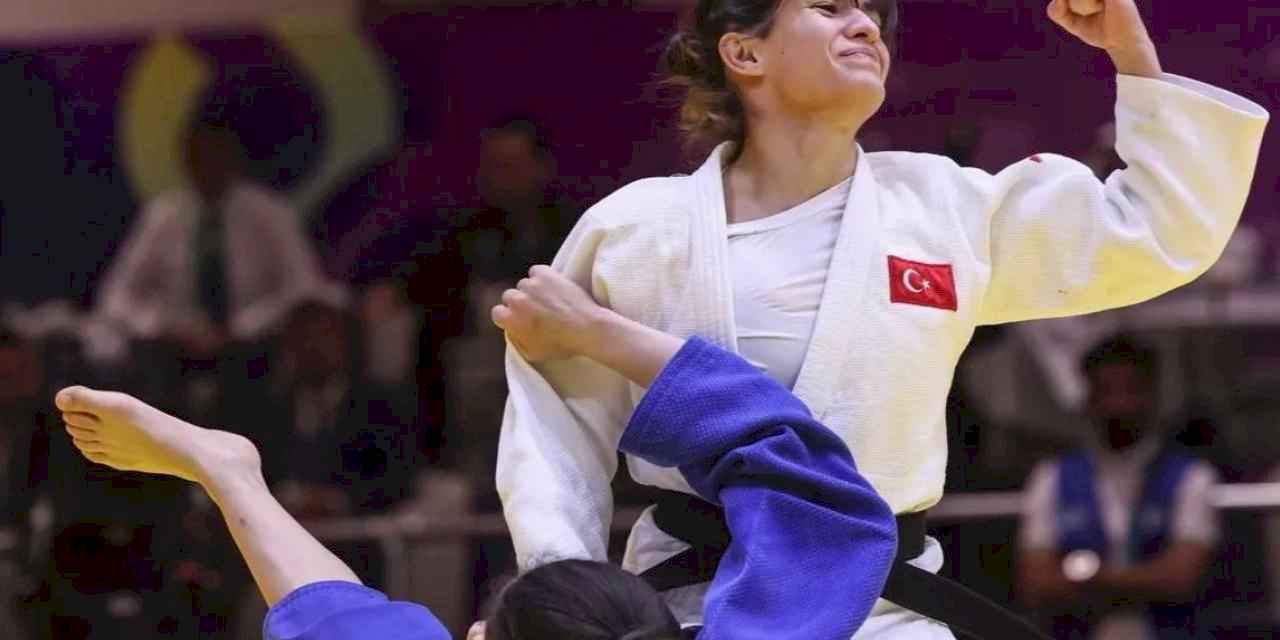 Tuğçe Beder'den Riyad'da altın madalya