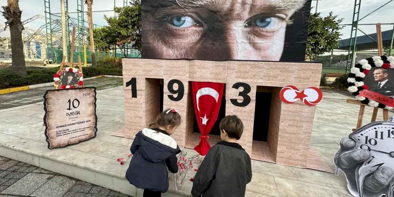 İstanbul Bakırköy 10 Kasım'da Ata'sını andı