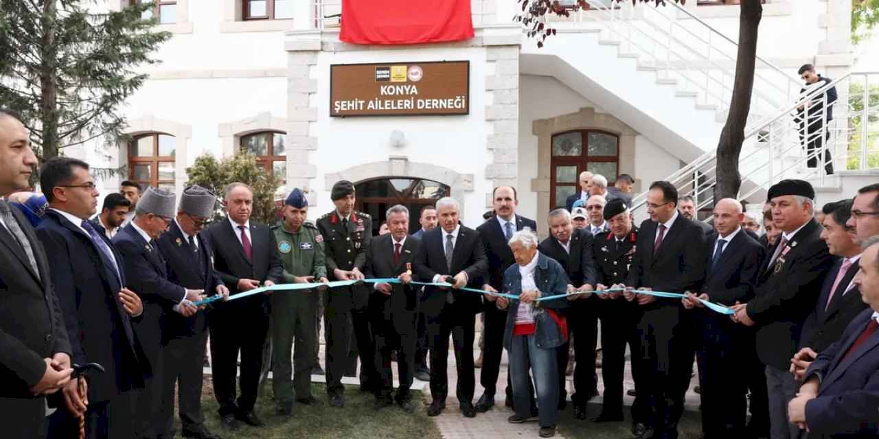 Konya'da yenilenen Şehit Aileleri Derneği binası açıldı