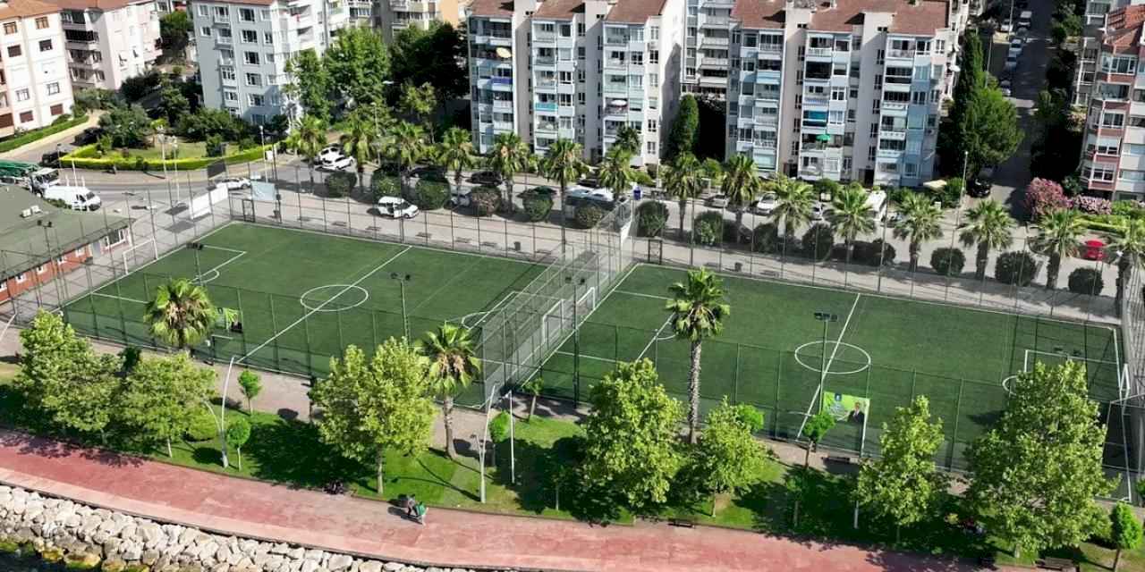 Kocaeli Büyükşehir’den kırsala 12 futbol sahası