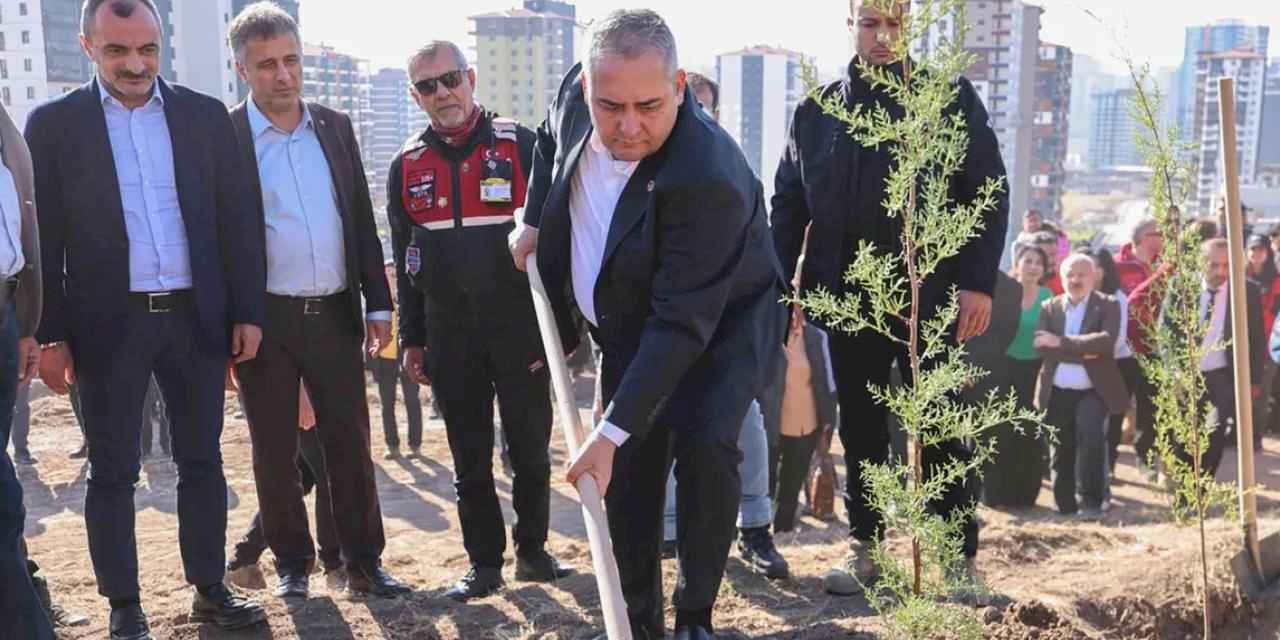 Ankara Keçiören’de fidanlar toprakla buluştu