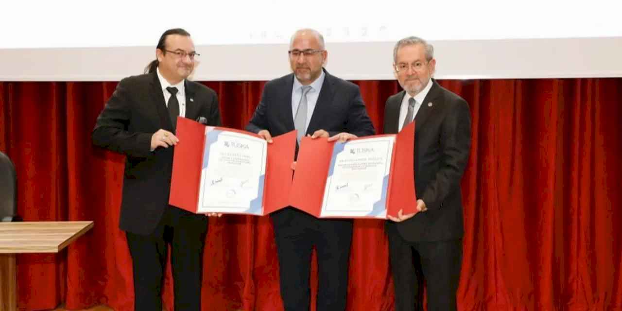 Ankara Üniversitesi Diş Hekimliği Fakültesi TÜSKA akreditasyon belgesi aldı