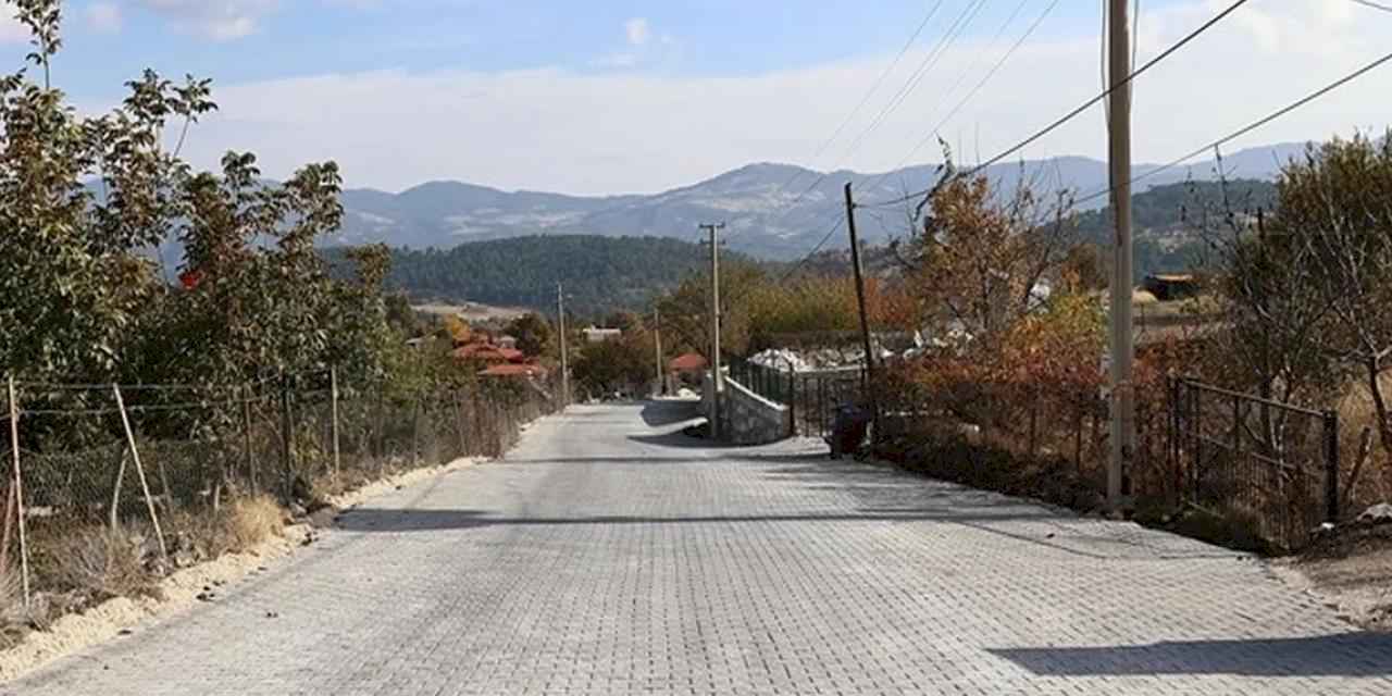 Denizli'de kilit parke çalışmalarıyla modern yol konforu
