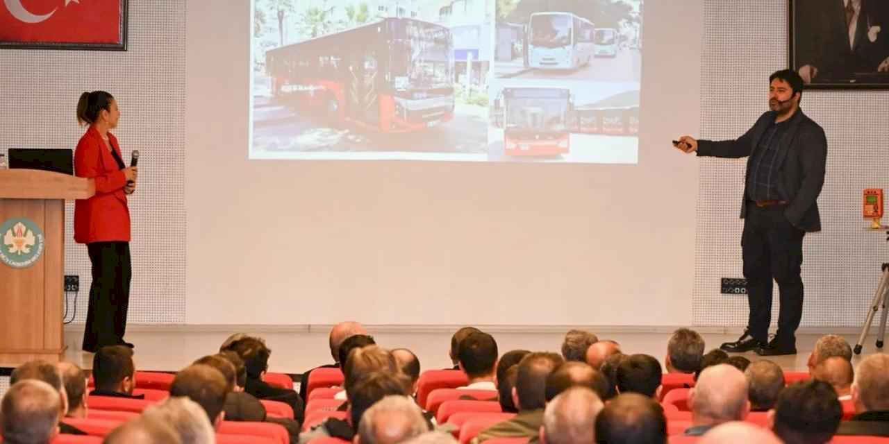 Manisa Büyükşehir’den bin şoföre nezaket eğitimi