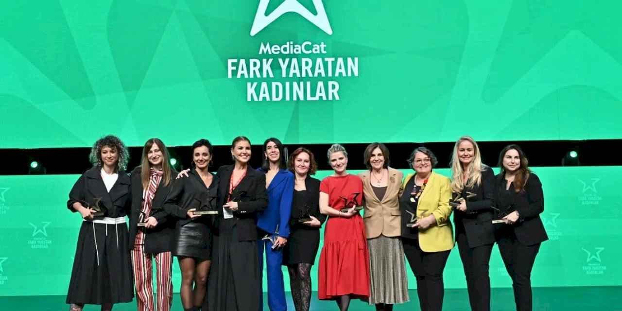 Fark Yaratan Kadınlar 13. Kez Sahnede