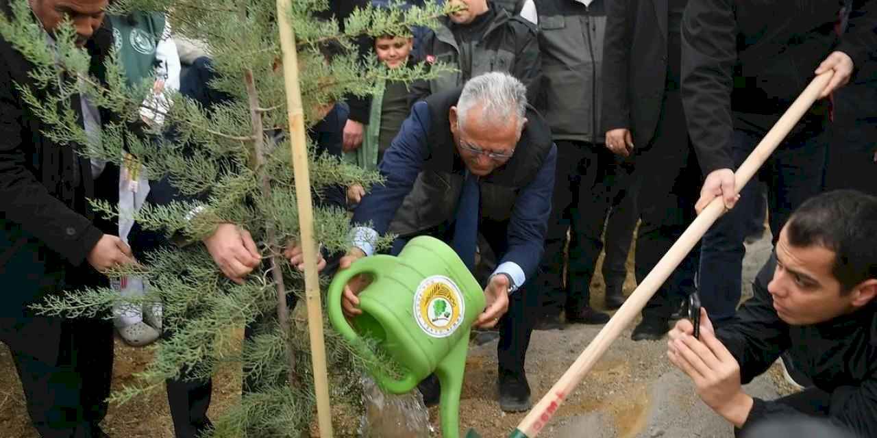 Kayseri Büyükşehir'den şehrin 'yeşil'ine dev yatırım