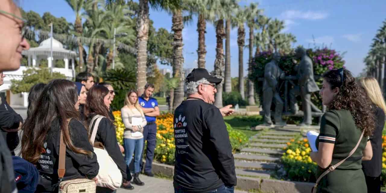 Türkiye’de ilk kez İzmir’de hayata geçirildi... Kent Denetçileri iş başında