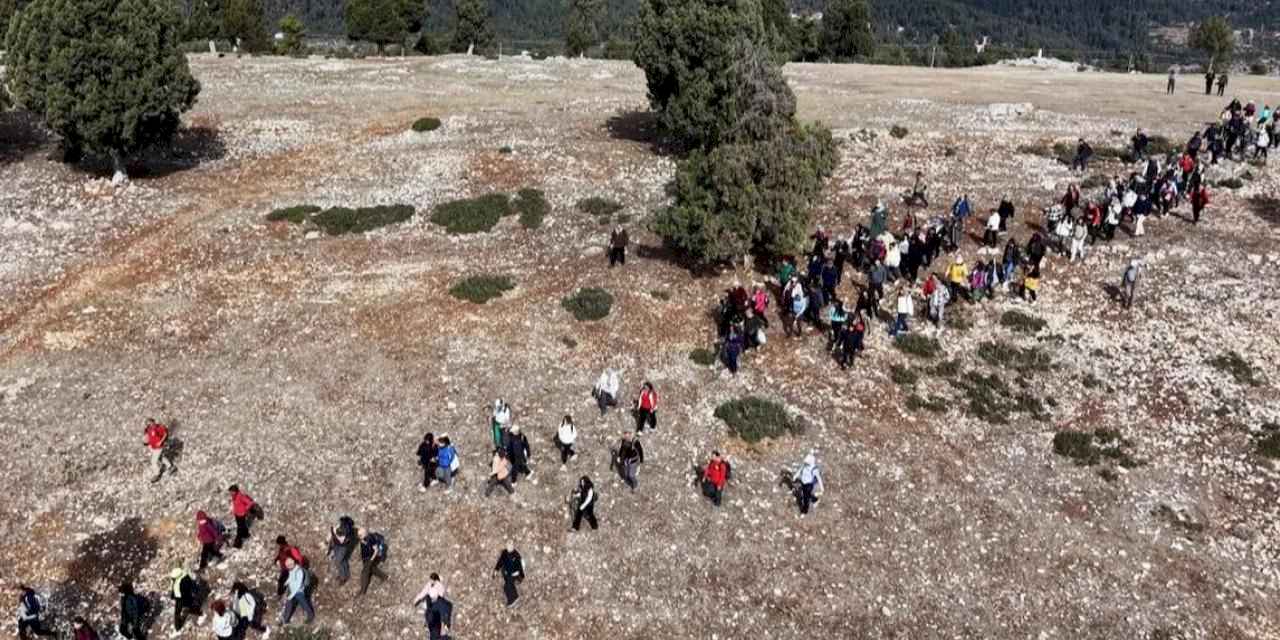 Mersin’de tarihi kilikya yolu yürüyüşüne yoğun ilgi